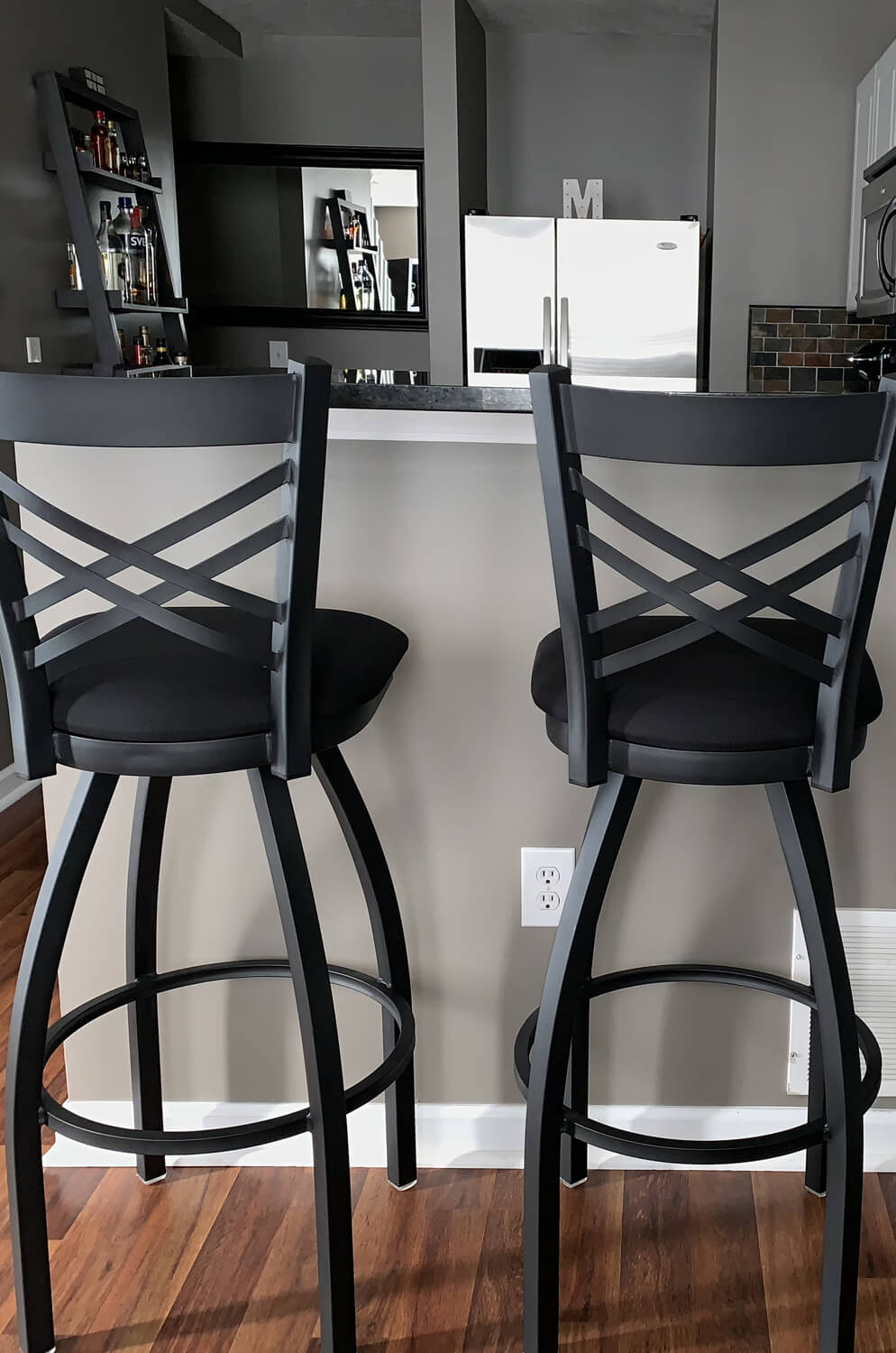 Black bar stools online with back