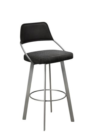 Metal Finish: Meteor • Back Cushion: Sapphire 800, fabric • Seat Cushion: Cedar 317, fabric